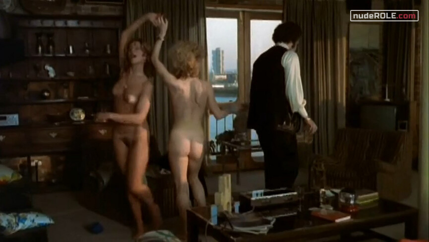 9. Millie nude, Sandra nude, Anne nude – Confessions from the David Galaxy Affair (1979)