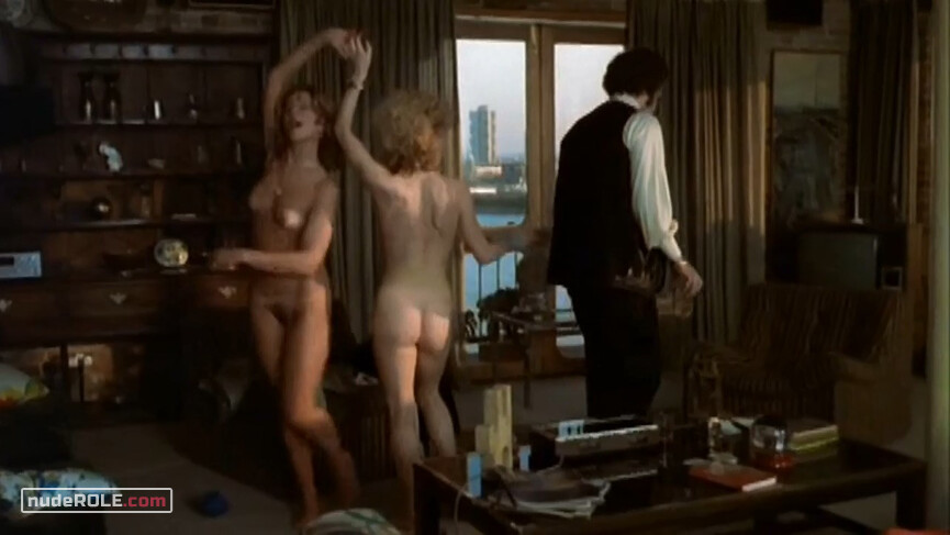 9. Millie nude, Sandra nude, Anne nude – Confessions from the David Galaxy Affair (1979)