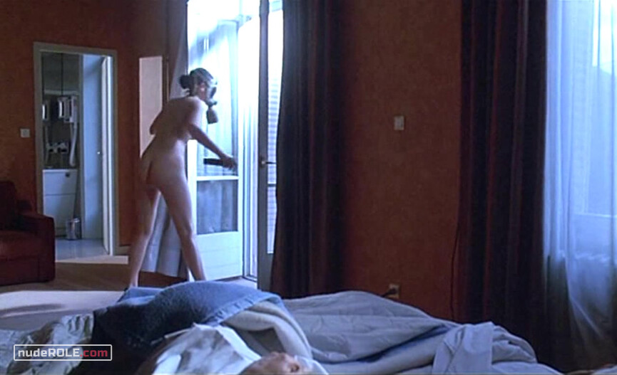 7. Pauline nude – Tout est calme (2000)