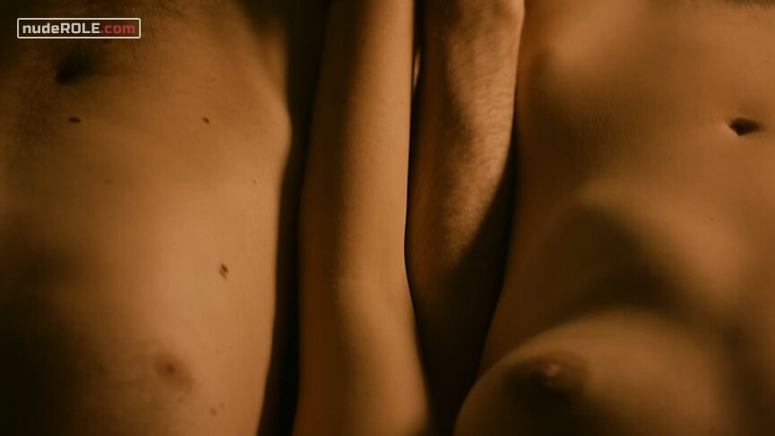 10. Emilia nude, Blanca nude – Bonsai (2009)