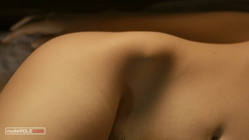 4. Emilia nude, Blanca nude – Bonsai (2009)
