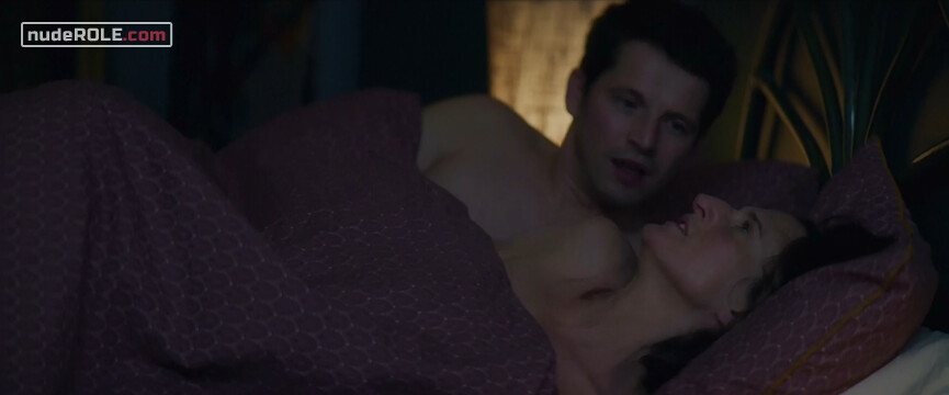 11. Mouche sexy, NA sexy – Mouche s01e01-06 (2019)
