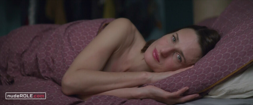 3. Mouche sexy, NA sexy – Mouche s01e01-06 (2019)