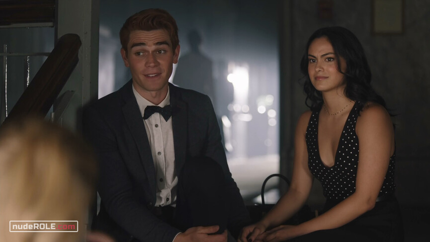 3. Veronica Lodge sexy, Penny Peabody sexy, Cheryl Blossom sexy – Riverdale s03e01 (2018)