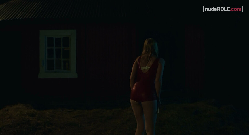 8. Gina Moen nude, Ida nude, Camilla nude – All Must Die (2019)