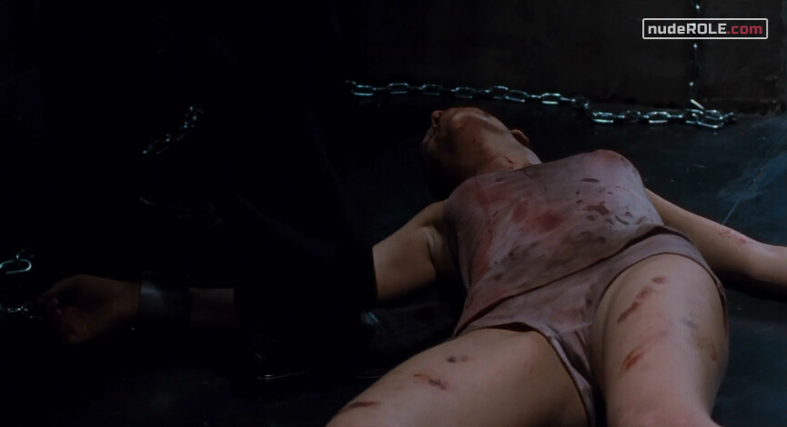 20. Anna nude, La Suppliciée nude – Martyrs (2008)