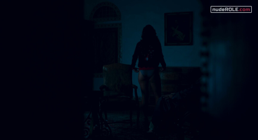 3. Yaritza sexy, Magdalena sexy – Too Old to Die Young s01e02-06-09 (2019)