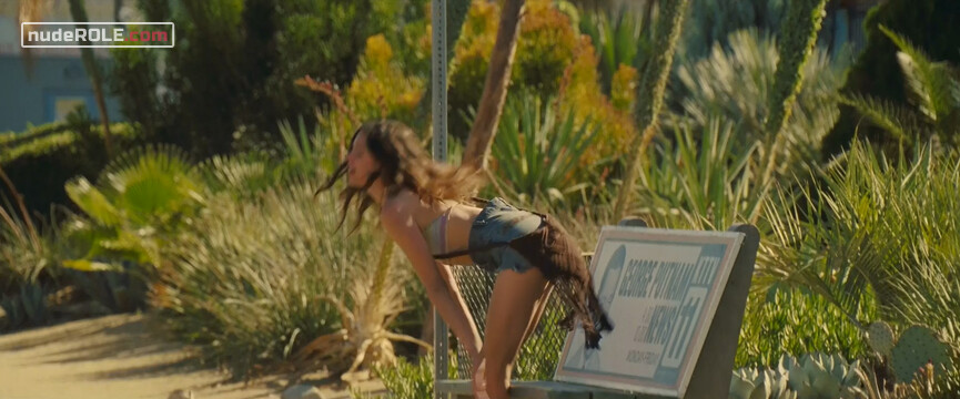 3. 'Squeaky' sexy, 'Pussycat' sexy – Once Upon a Time… in Hollywood (2019)