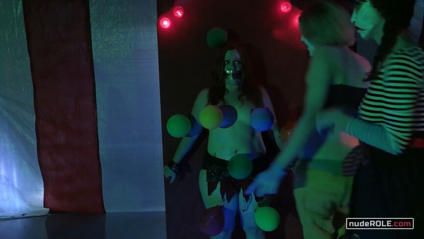 3. Satchel nude, Bambi Fawn Taylor nude, Savanna Dane nude – Clownado (2019)