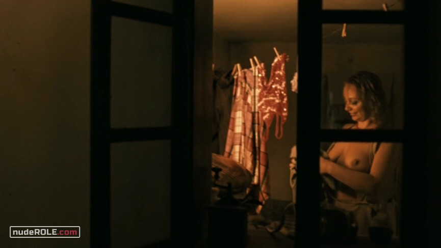 2. Nora nude, Ina nude – If the Seed Doesn't Die (2010)