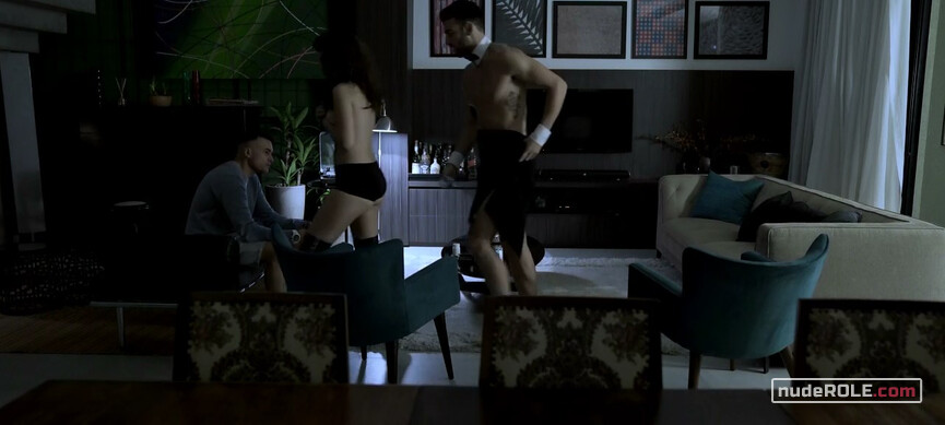 6. Patty nude – Chuteira Preta s01e01 (2019)