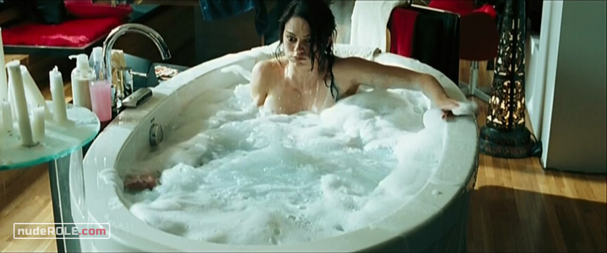 10. Morgane nude – Nitro (2007)