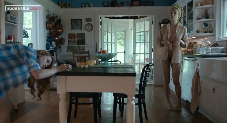 1. Carolyn Krafft nude – Love Is Blind (2019)