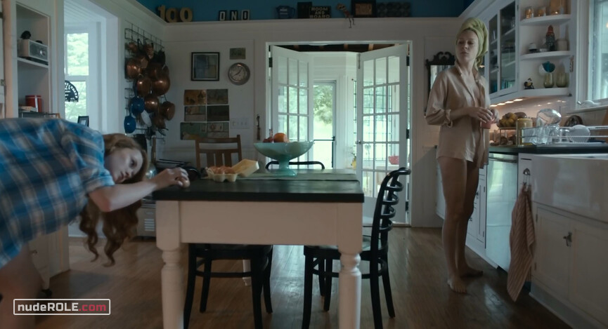 4. Carolyn Krafft nude – Love Is Blind (2019)