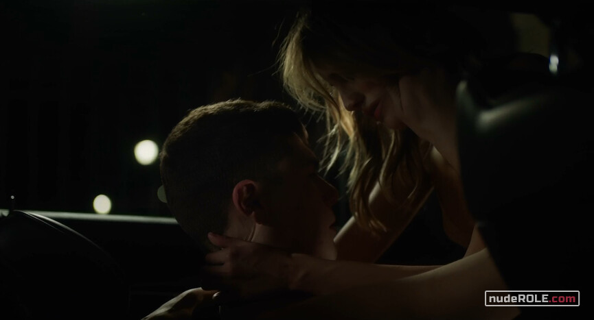 10. Chiara sexy, Ludovica sexy, Camilla sexy – Baby s02e01-06 (2019)