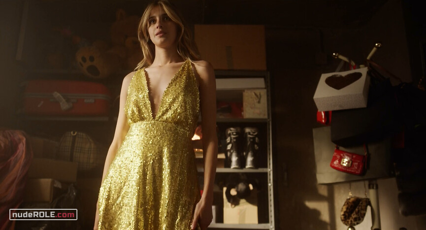 16. Chiara sexy, Ludovica sexy, Camilla sexy – Baby s02e01-06 (2019)