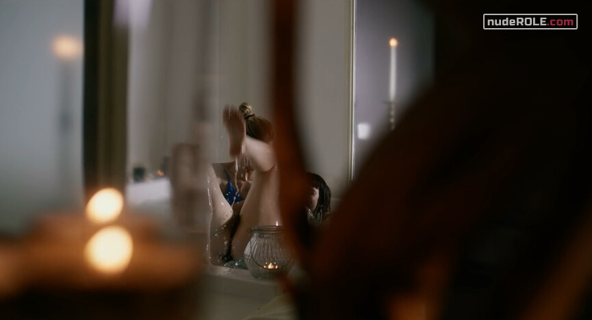 19. Chiara sexy, Ludovica sexy, Camilla sexy – Baby s02e01-06 (2019)