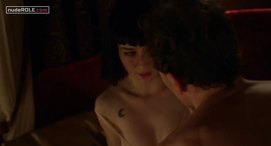 24. Chiara sexy, Ludovica sexy, Camilla sexy – Baby s02e01-06 (2019)