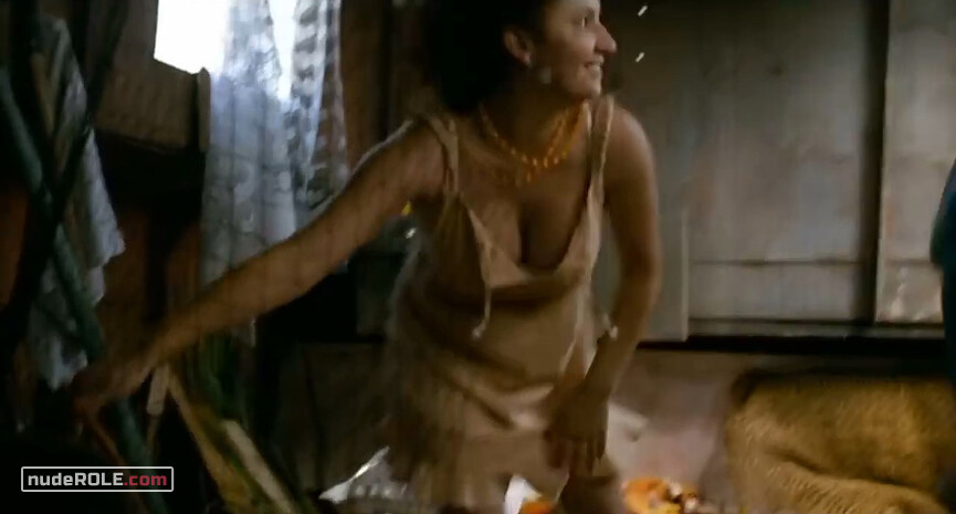 2. Liana nude – Europolis (2010)