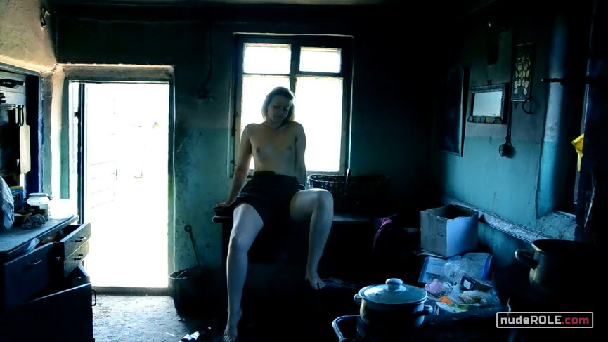 10. Sonya nude – The Woman Sun (2013)
