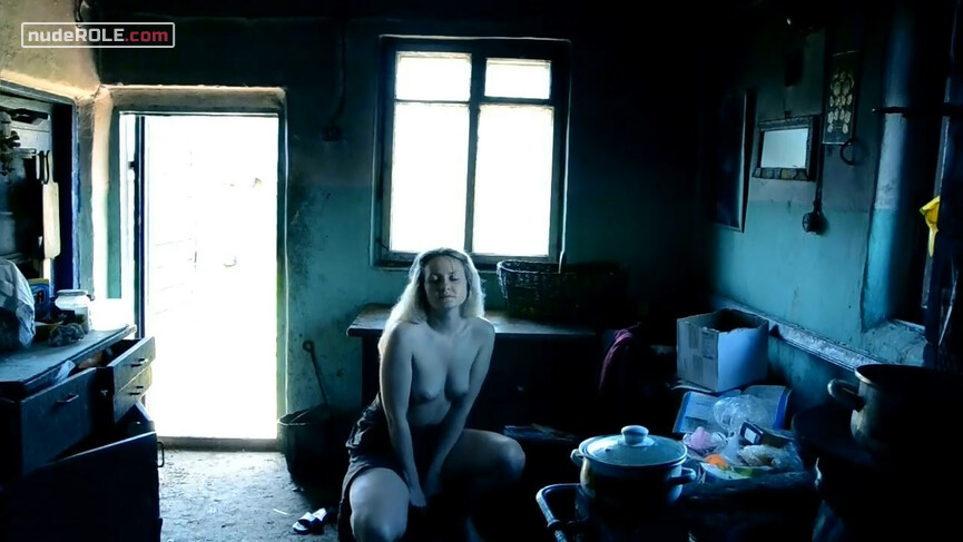 11. Sonya nude – The Woman Sun (2013)