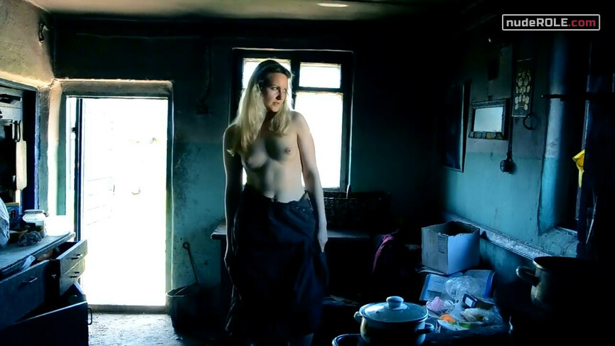 12. Sonya nude – The Woman Sun (2013)