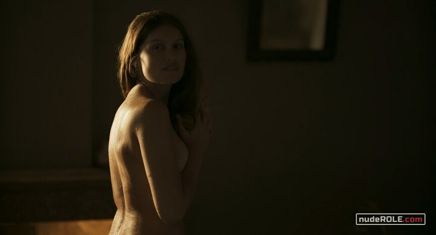 1. Philomène Cheval nude – The Ideal Palace (2018)