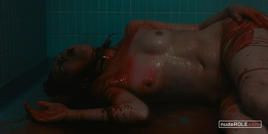 12. Carrie nude – Bloodline (2019)