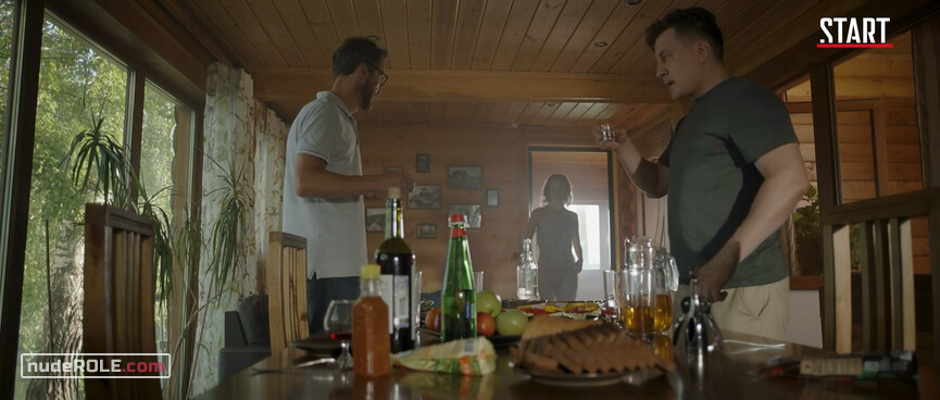 10. Marina nude – I eto vsyo Robert s01e01e03 (2019)