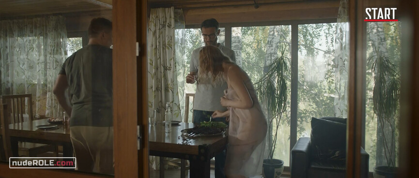 12. Marina nude – I eto vsyo Robert s01e01e03 (2019)