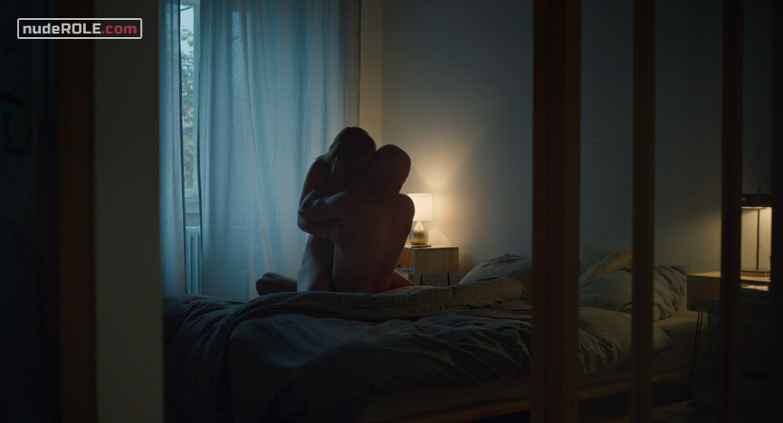 24. Hana nude – Borders of Love (2022)