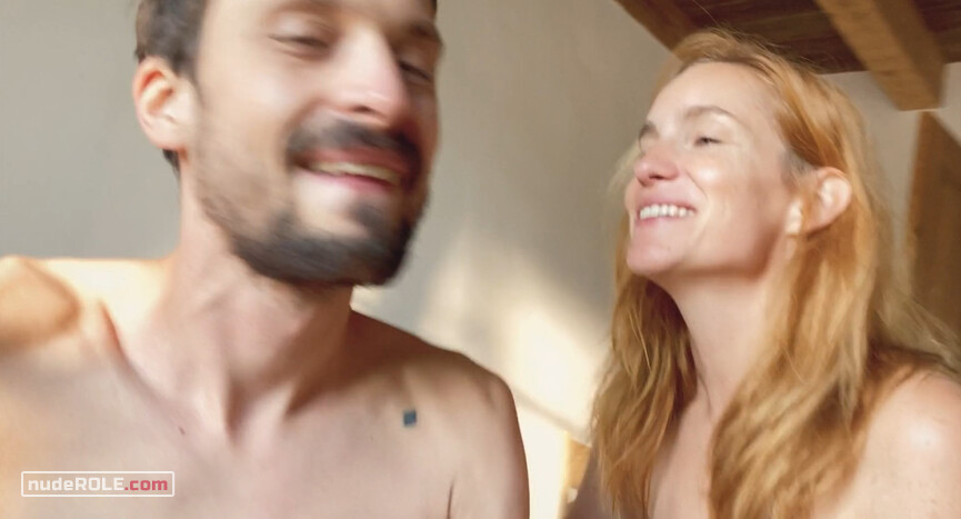 3. Hana nude – Borders of Love (2022)