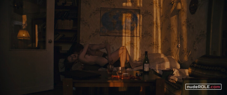 1. Anya44 nude – F20 (2022)