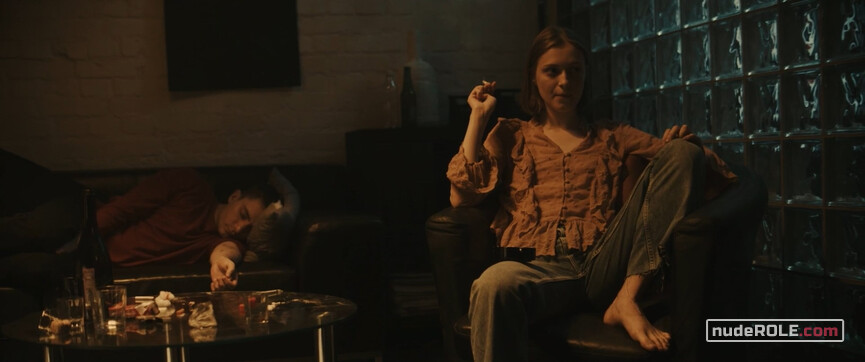 2. Anya44 nude – F20 (2022)