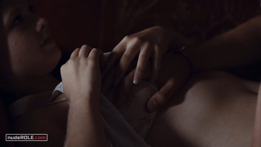 11. Alicja sexy – Mall Girls (2009)