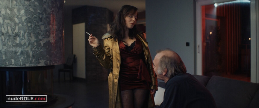 13. Marie nude – Her Way (2021)