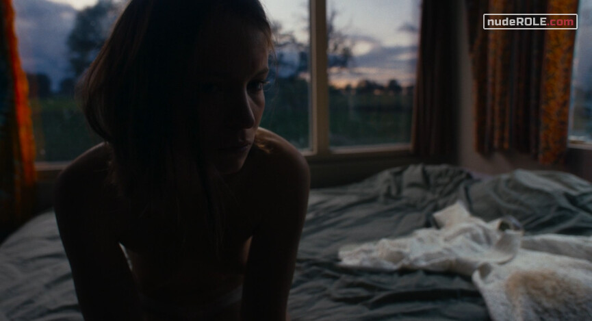 9. Constance nude – Beasts (2020)