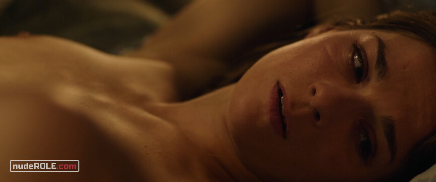 19. Ema nude – Emma in Love (2021)