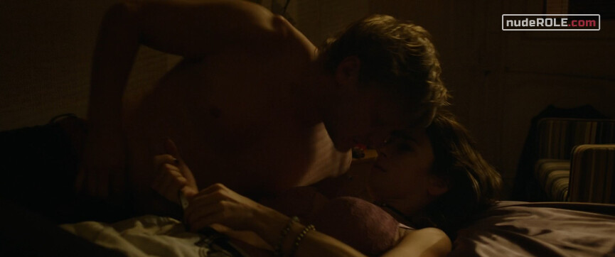 6. Ema nude – Emma in Love (2021)