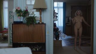 Camille Fouquet nude – Waiting for Bojangles (2021)