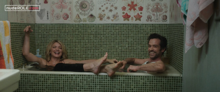 10. Camille Fouquet nude – Waiting for Bojangles (2021)