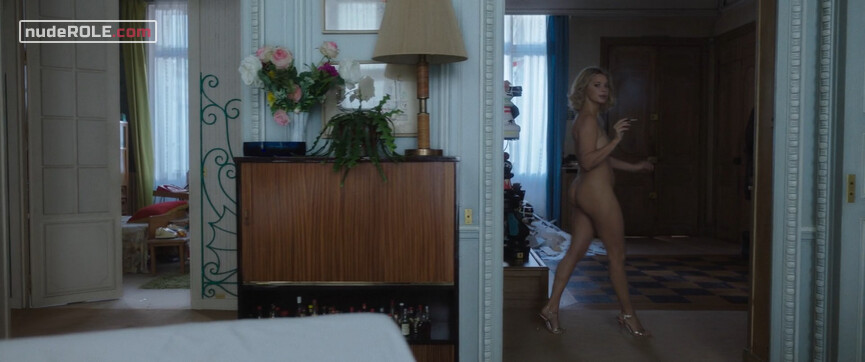 13. Camille Fouquet nude – Waiting for Bojangles (2021)