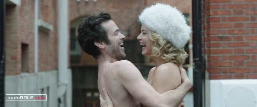 19. Camille Fouquet nude – Waiting for Bojangles (2021)