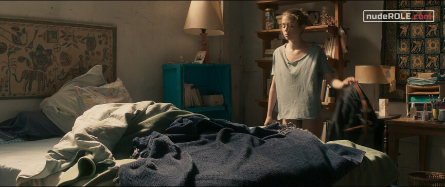 2. Aude Cerceau nude – Rosalie Blum (2015)