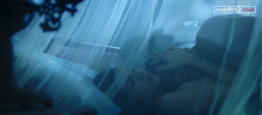 13. Anna nude – Forever First Love (2020)