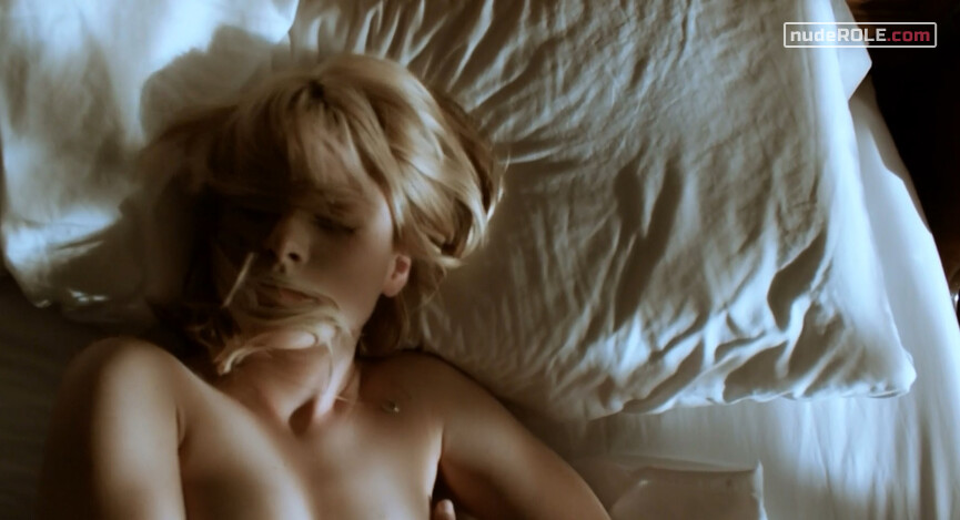 3. Gina sexy – Dark Country (2009)