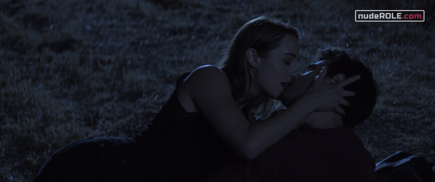 2. Callie sexy – A California Christmas (2020)