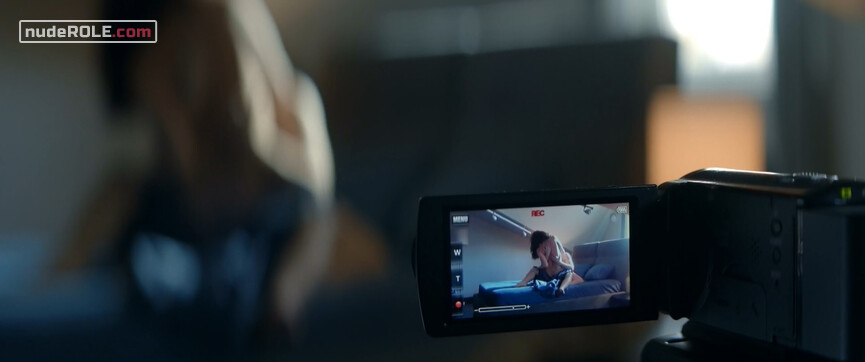 4. Iliana nude – Iliana (2019)