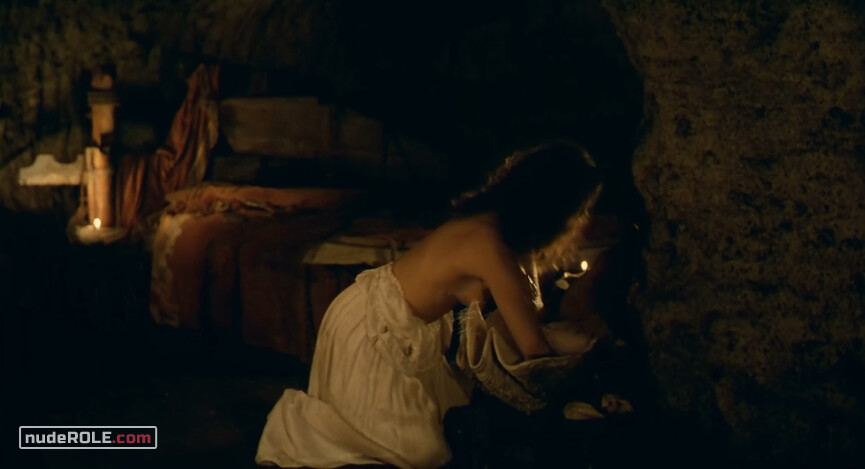 13. Carmen nude – Iguana (1988)