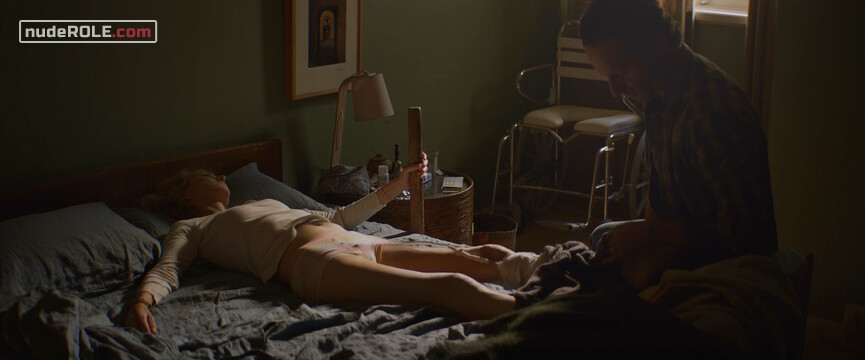 6. Sam Bloom sexy – Penguin Bloom (2020)